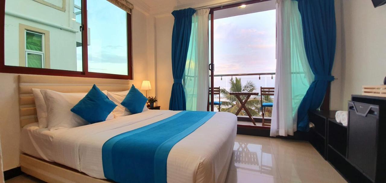 Huvan Beach Hotel at Hulhumalé Buitenkant foto