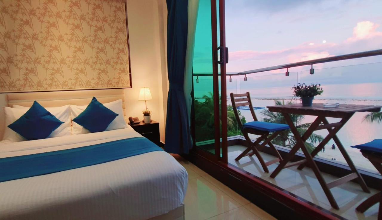 Huvan Beach Hotel at Hulhumalé Buitenkant foto